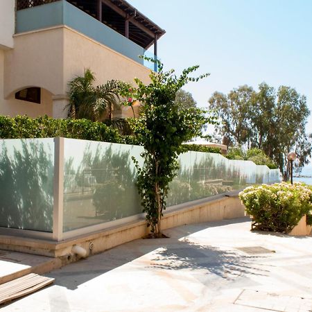 Galatex Beach Apartment Лимасол Экстерьер фото