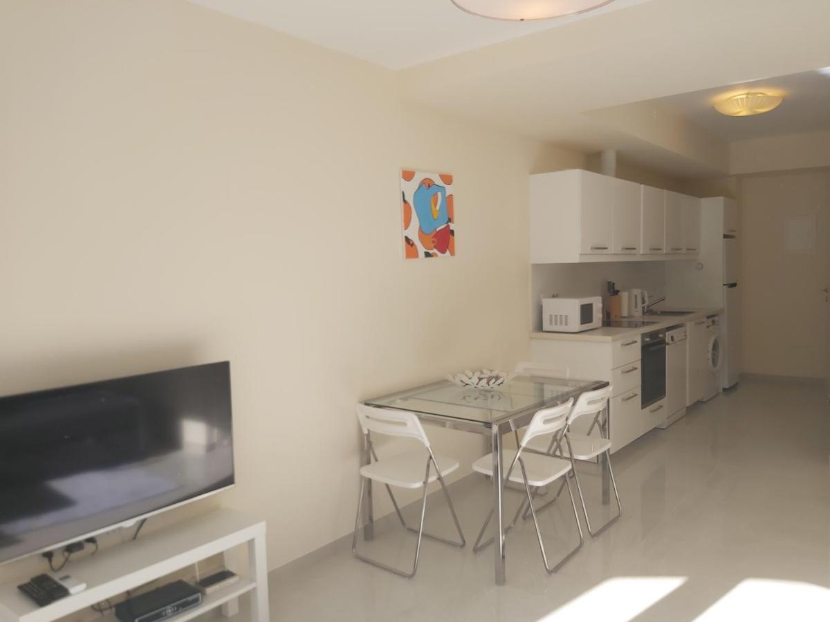 Galatex Beach Apartment Лимасол Экстерьер фото