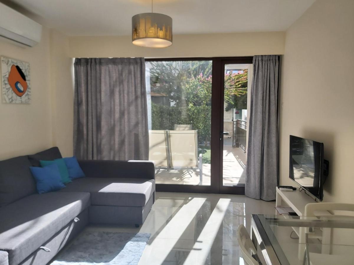 Galatex Beach Apartment Лимасол Экстерьер фото