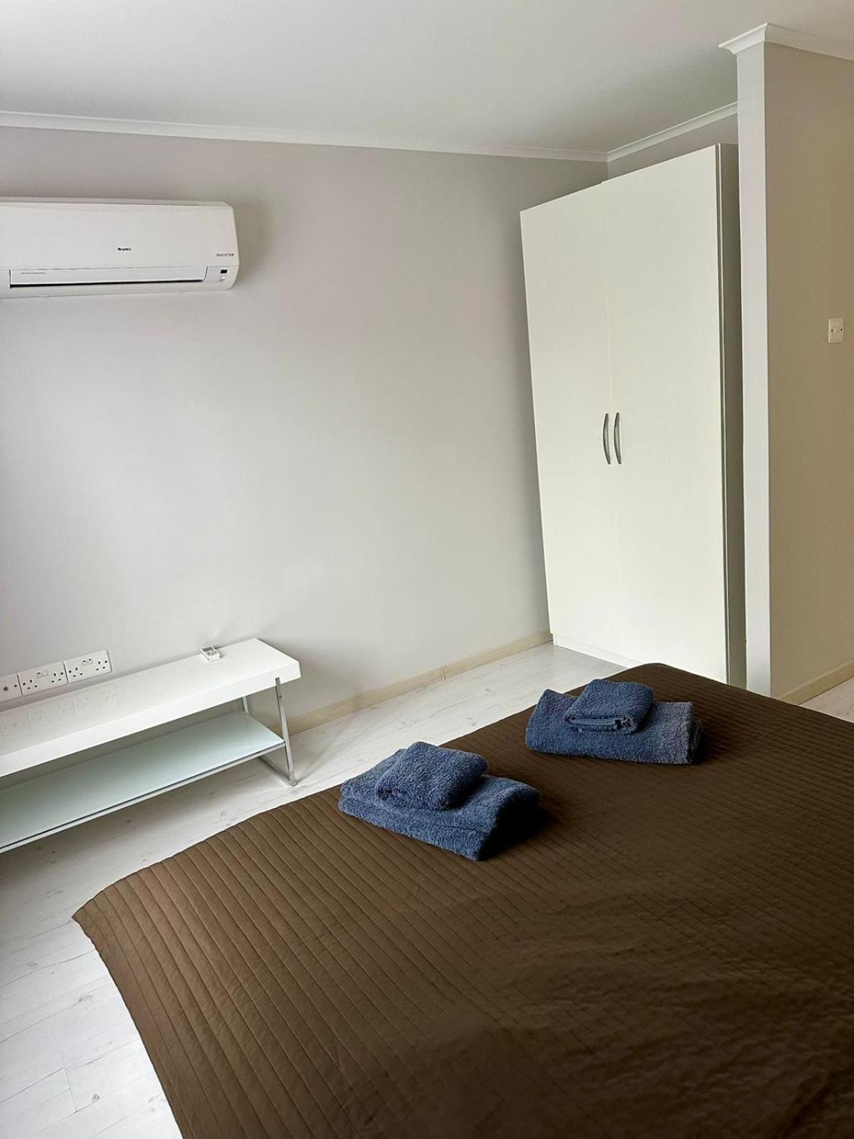 Galatex Beach Apartment Лимасол Экстерьер фото