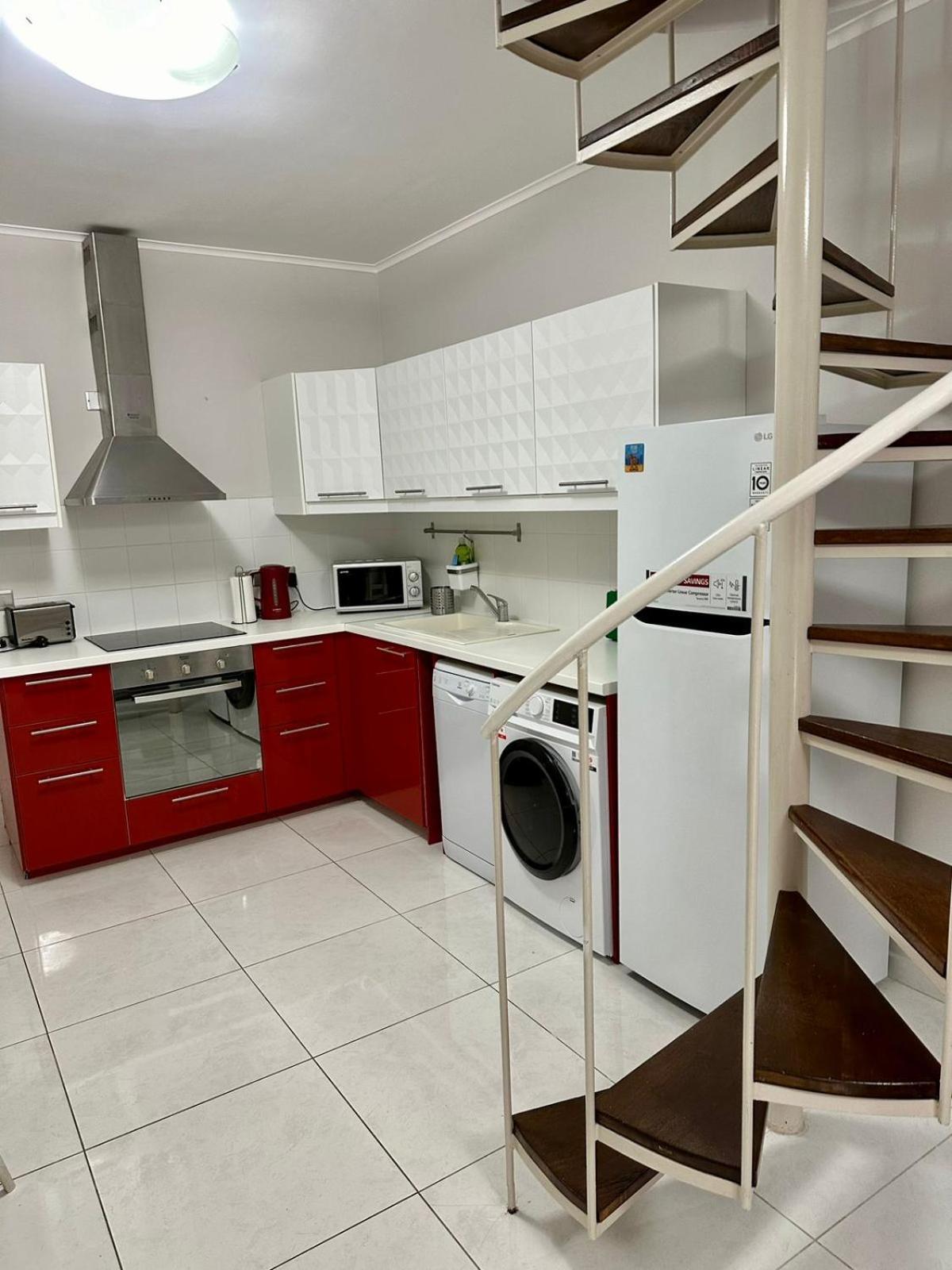 Galatex Beach Apartment Лимасол Экстерьер фото