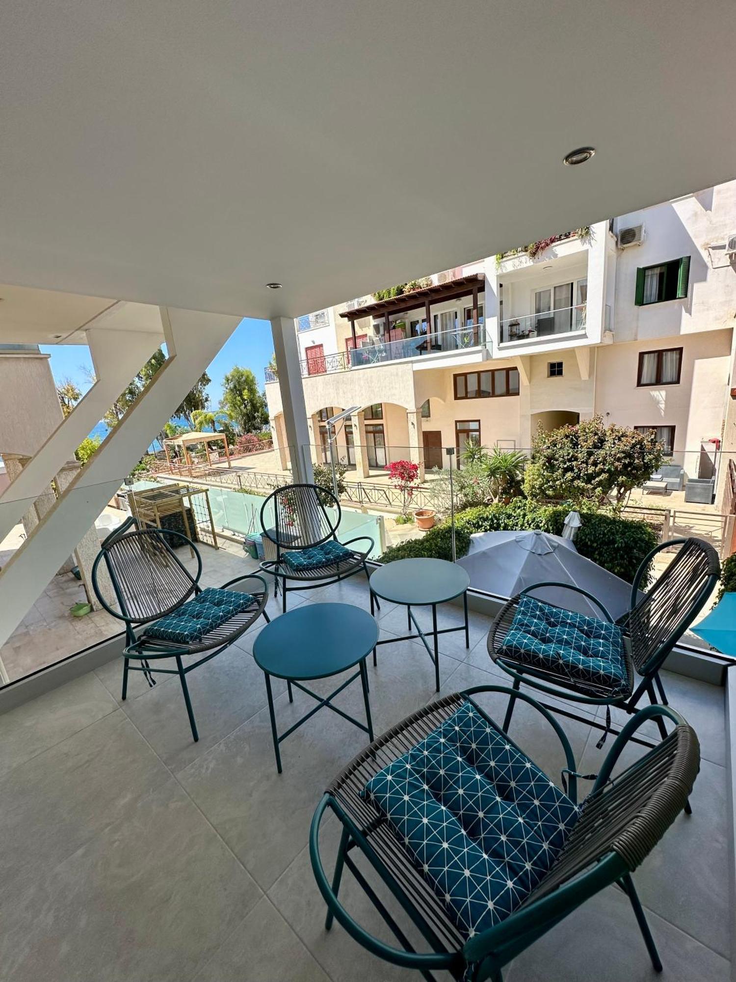 Galatex Beach Apartment Лимасол Экстерьер фото