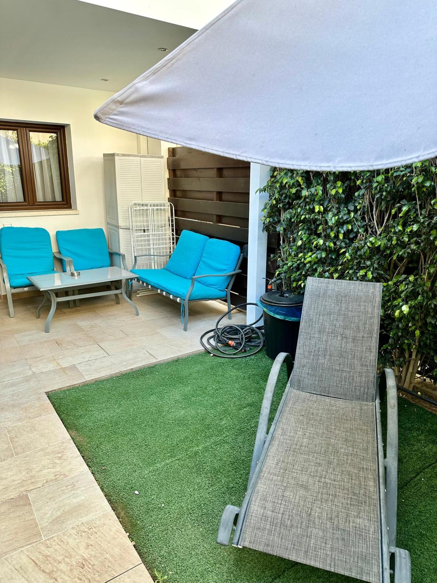 Galatex Beach Apartment Лимасол Экстерьер фото