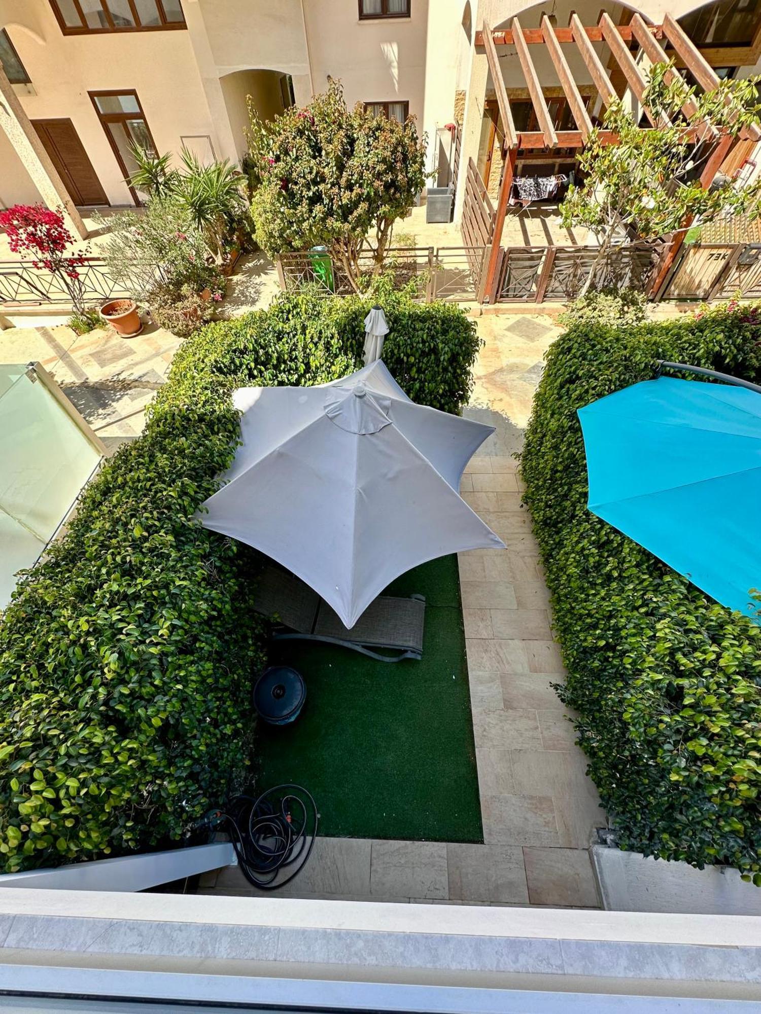 Galatex Beach Apartment Лимасол Экстерьер фото