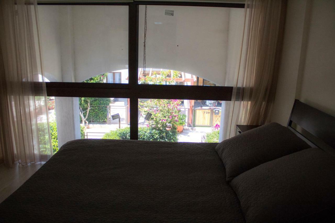 Galatex Beach Apartment Лимасол Экстерьер фото