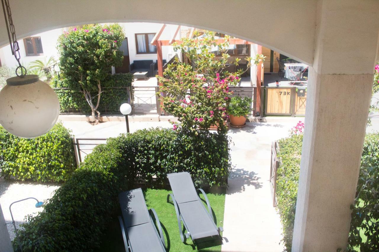 Galatex Beach Apartment Лимасол Экстерьер фото