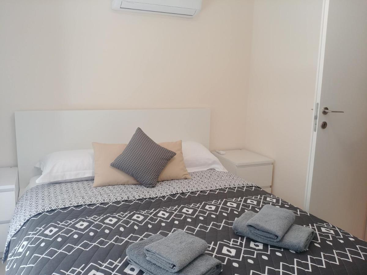 Galatex Beach Apartment Лимасол Экстерьер фото